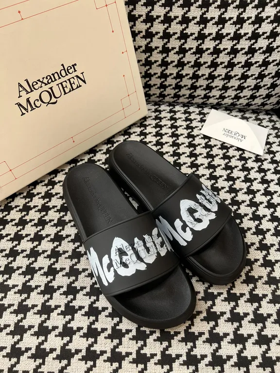 Alexander McQueen Shoe 